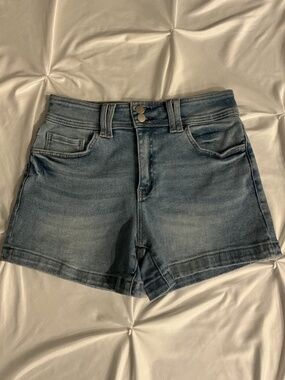 ALTAR'D STATE Denim Jean Shorts (size: L)